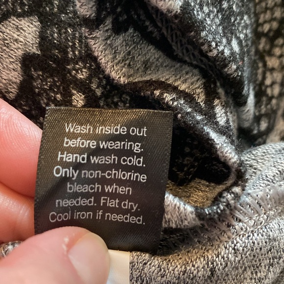 Vera Wang top - Picture 6 of 6